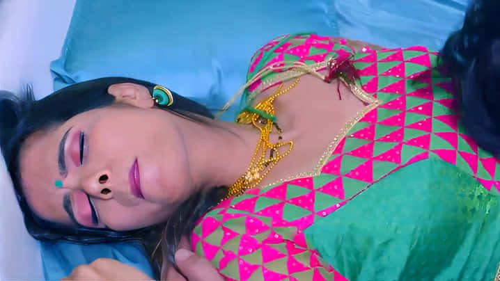 Tadpan E04 2025 Hindi Hot Web Series – SutraFlix