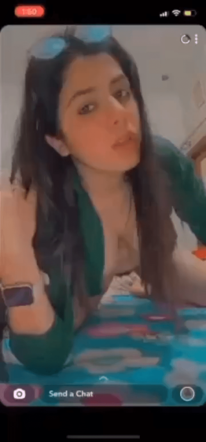 hot sexy tight boobs showing in camear p13