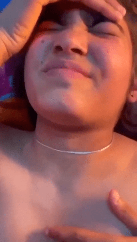 Cute Marathi ladki ki tight chut me mota lund Daal ke choda