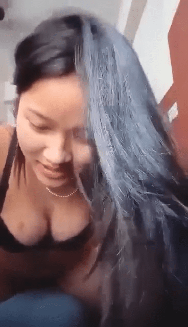 Nepali ladki Black Bra me Chudwai desi boy ke sath hostel room mai
